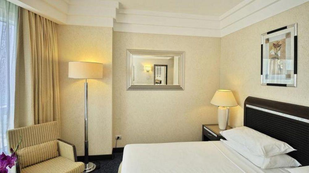 Hotel Oran Bay Managed By Accor Exterior photo